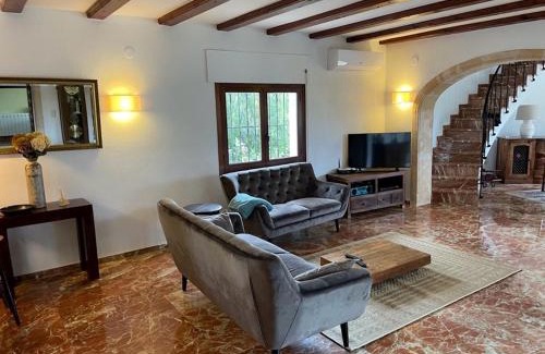 Balcon del Mar Villa | Discover Casa Pera: Family-Friendly Retreat with Pool