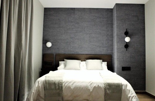 Yebra de Basa House | Casa Perez: Pet-Friendly Retreat with Top Guest Ratings
