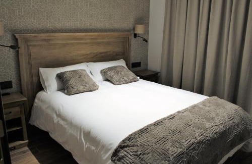 Yebra de Basa House | Casa Perez: Pet-Friendly Retreat with Top Guest Ratings