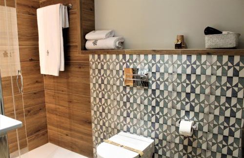 Yebra de Basa House | Casa Perez: Pet-Friendly Retreat with Top Guest Ratings