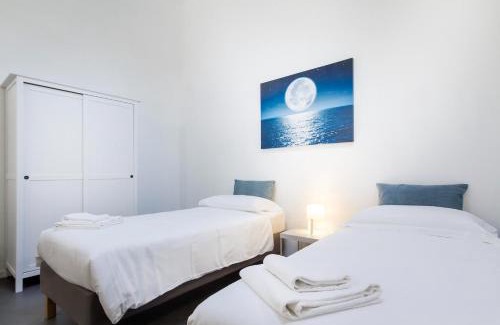 Cernobbio House | Family-Friendly Stay at CASA PERLASCA - 4-Star Retreat
