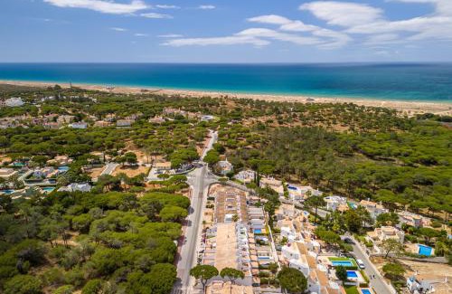 Vale do Garrao House | Family-Friendly Stay at Casa Perola - Vale do Garrão