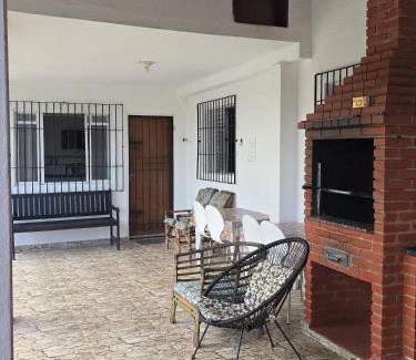 Balneario Gaivotas House | Beachside Retreat: Perfect for Relaxation and Fun