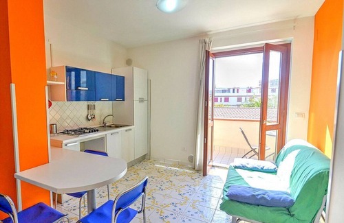 Agropoli House | Beachside Retreat: Casa Pesca A with Free Wi-Fi and Dining