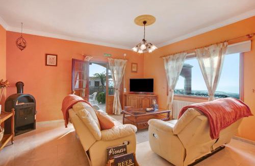 Tejina House | Discover Casa Petite Paradise: Family-Friendly Retreat