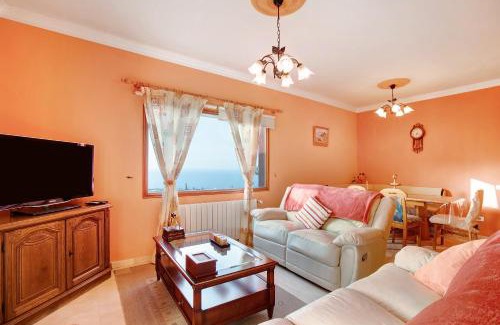 Tejina House | Discover Casa Petite Paradise: Family-Friendly Retreat