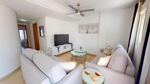 Roldan Apartment | Experience Family-Friendly Retreat at Casa Pez Espada