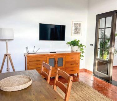 Tinajo Apartment | Family-Friendly Retreat at Casa Picón - Ideal Getaway