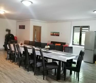 Eremitu House | Experience Casa PICY Vendégház with Pool & Family-Friendly Amenities