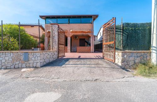 Agnone Bagni Apartment | Casa Pina a due passi dal mare