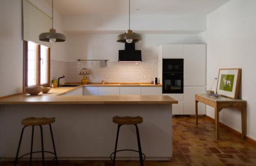 Galaroza House | Exceptional Stay at Casa Pina - Rated 9.8/10 and Child-Friendly