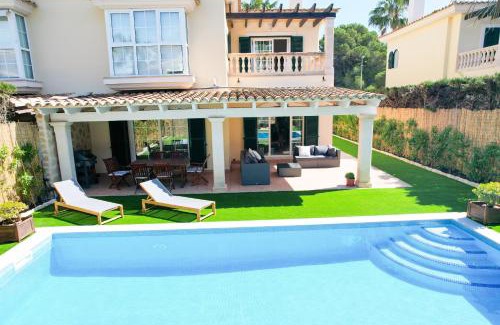 Puig de Ros House | Casa Pinsa: Mediterranean Oasis with Private Pool & Ocean View