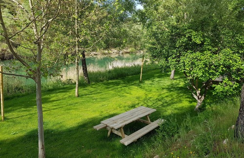 Zorita de los Canes House | Casa Pintoresca: Enchanting Retreat by the Tajo River