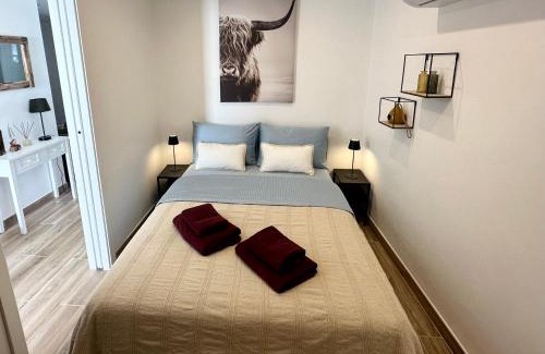 Ferragudo House | Experience Luxury at Casa Pirilampo Ferragudo - 4 Star Stay