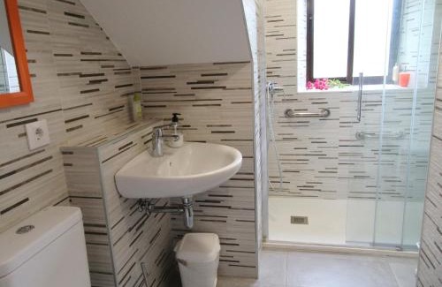 Barcena de Cicero House | Guest Favorite Casa Pita: Pet & Child Friendly Retreat