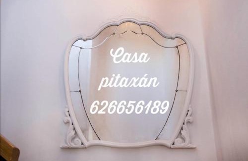 Furelos House | Explore CASA PITAXAN: Family-Friendly Hotel with High Ratings