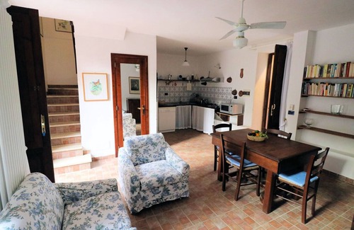 Ricadi House | Casa Pittara: Beach Access & Shared Pool for 4 Guests