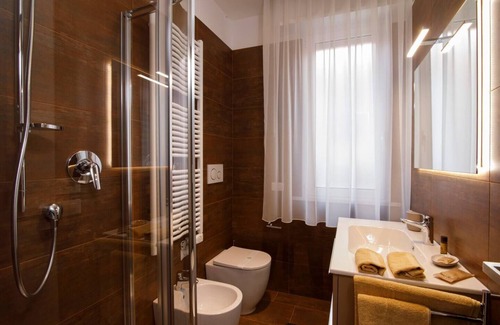 Igea Marina Apartment | Family-Friendly Stay at Casa Plauto with Generous Space