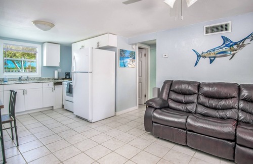 Breezeswept Beach Estates House | Canalfront Casa Playa: Ideal Family Getaway on Ramrod Key