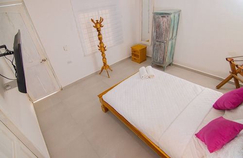 La Boquilla Hotel | Casa Playa James: Oceanfront Getaway with Pool & Spa