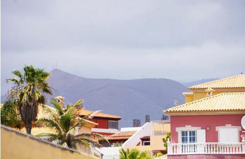 Arenas del Mar House | Casa Playa la Pelada: Oceanfront Retreat with Pool & Family Fun
