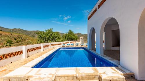 El Borge Villa | Experience Casa Poniente Almachar: 4-Star Family Retreat