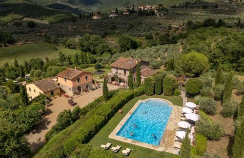 Pieve di Chio Bed & Breakfast | Casa Portagioia: Scenic Oceanfront Escape with Pool Access