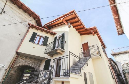 Garzeno Apartment | Casa Pozzi: Family-Friendly Stay with a Perfect 10 Rating