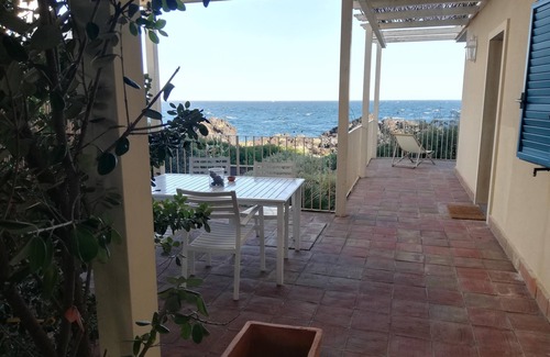 Pozzillo House | Casa Pozzillo: Ocean View Rooms with Spa & Pool Access