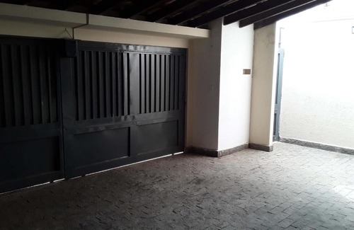 Uberaba House | Convenient Stay Near UNIUBE, Airport & Hospitals for 5