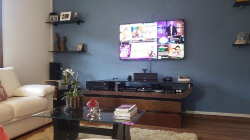Regiao Urbana Homogenea VIII House | Eco-Friendly Stay at Casa Próximo ao Centro with Hot Tub