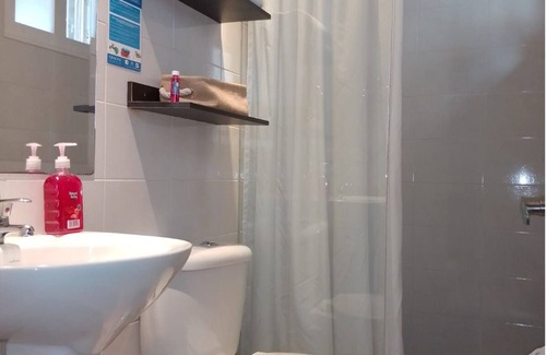 La Gran Via Bed & Breakfast | Budget-Friendly Casa Prada with Spa and Family Amenities