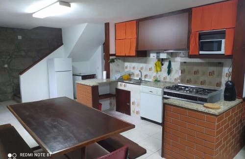 Arcos de Valdevez Cabin | Pet-Friendly Retreat at Casa Prado de Mó - Rated 9.1/10