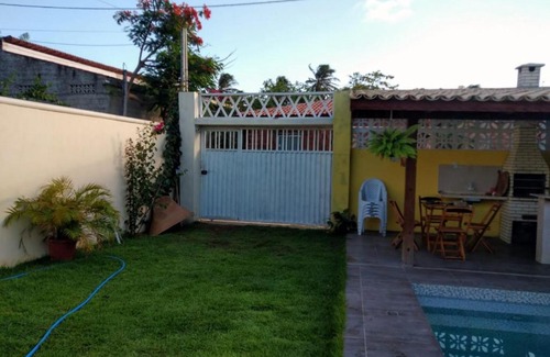 Guajiru House | Beachfront Casa Praia de Guajiru with Stunning Ocean Views