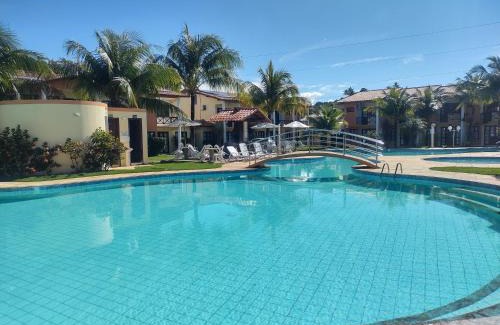 Taperapua Beach House | Elegant Casa Praia de Taperapuan with Ocean View & Pool