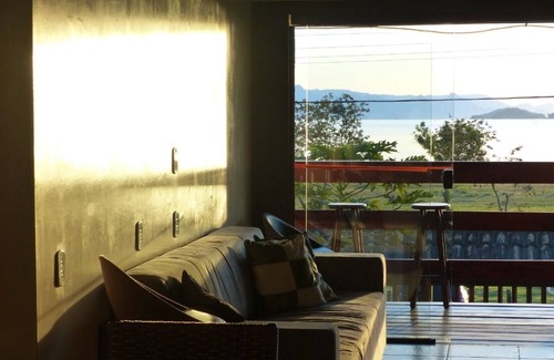 Mambucaba House | Casa Praia Serena - 6 suites 19 people