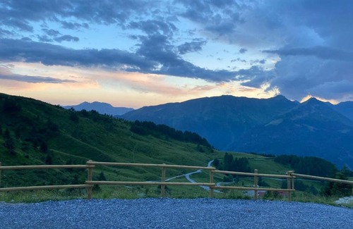 Timau Ski Chalet | Discover Casa Pramosio: Family & Pet-Friendly Retreat
