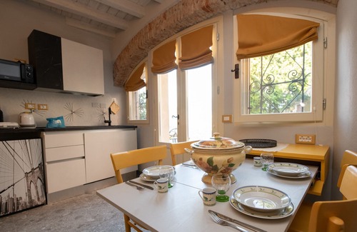 Cunettone-villa Apartment | Relax at Casa Priscilla - Appartamento Sole with Spa & Breakfast
