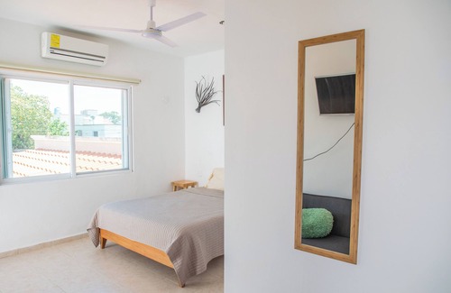 Chetumal House | Discover Casa Privada con Alberca: Family-Friendly Retreat