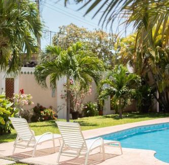 Chetumal House | Relax at Casa Privada: Pet-Friendly Oasis with Pool
