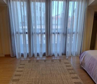 Vilanova House | Discover Casa Privada Centrica: Family-Friendly Retreat