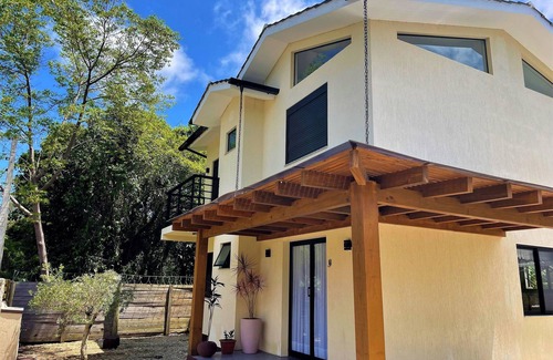 Garopaba House | Relaxing Casa Privativa with Pool and Ocean View