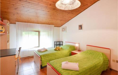 Enemonzo Apartment | Pet-Friendly Retreat at Casa Profumo Di Bosco - Guest Rated 9.8