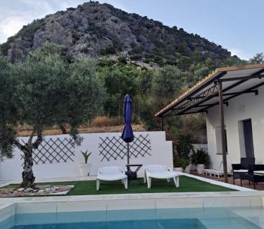 Algodonales House | Oceanfront Casa Puerto Blanco II: Rated 9.5/10 by Guests