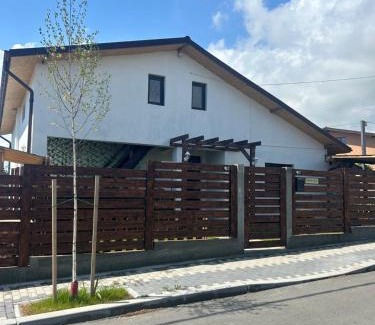 Eforie House | Guest Rated: Casa.Puf - Ideal Family Getaway Awaiting You