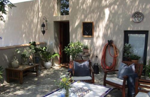 Villanueva de Algaidas Bed & Breakfast | Beautiful Casa Pura Vida: Oceanfront Retreat with Pool