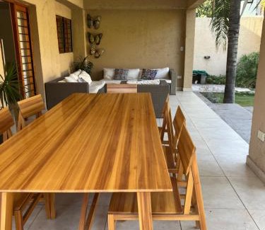 La Rioja House | Experience Casa Quebrada y Luna: 4-Star Family Retreat