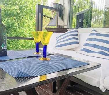 Partido de Tigre Villa | Quinta Llamame Antigua: Oceanfront Retreat with Top Reviews