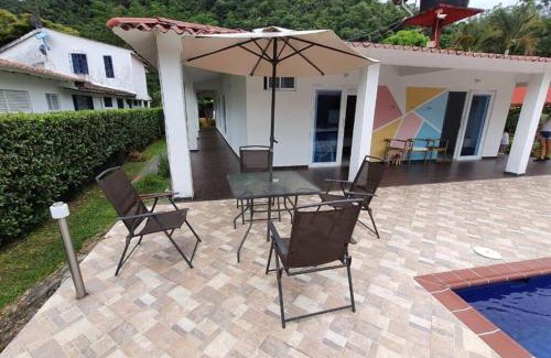 Villavicencio Villa | Discover Casa Quinta Las Palmas: Family-Friendly Retreat