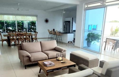 Girardot Apartment | Modern Casa Quinta with Private Pool in Girardot